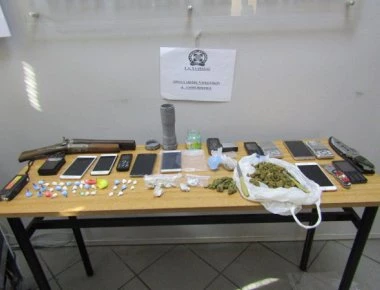 Χαλκίδα: Εξάρθρωση σπείρας ναρκωτικών, κλοπών και τοκογλυφίας (φωτό)
